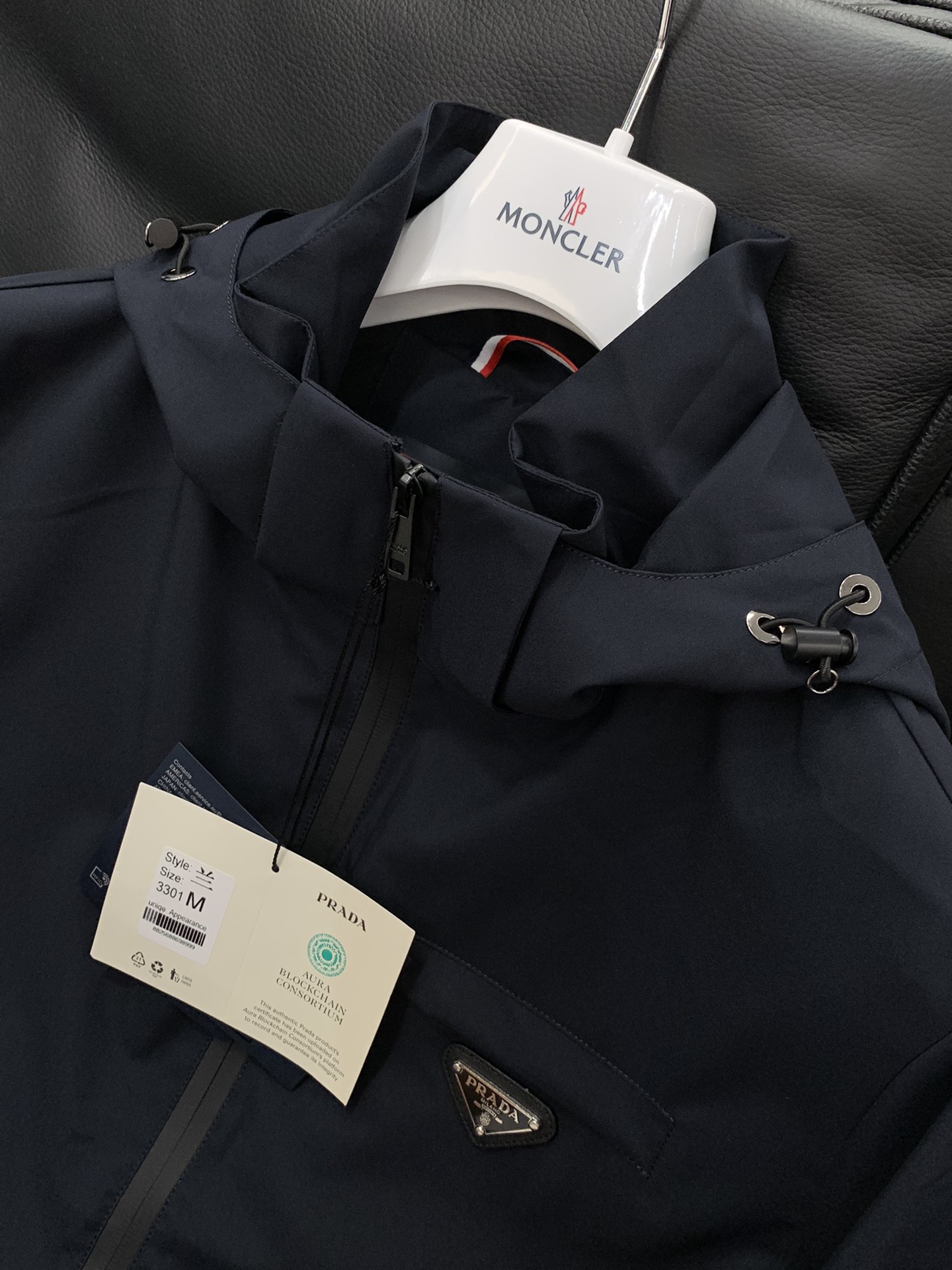 Prada 2025 Autumn Hooded Jacket in Original Fabric - Stylish and Comfortable 5 i1755938531 297 3