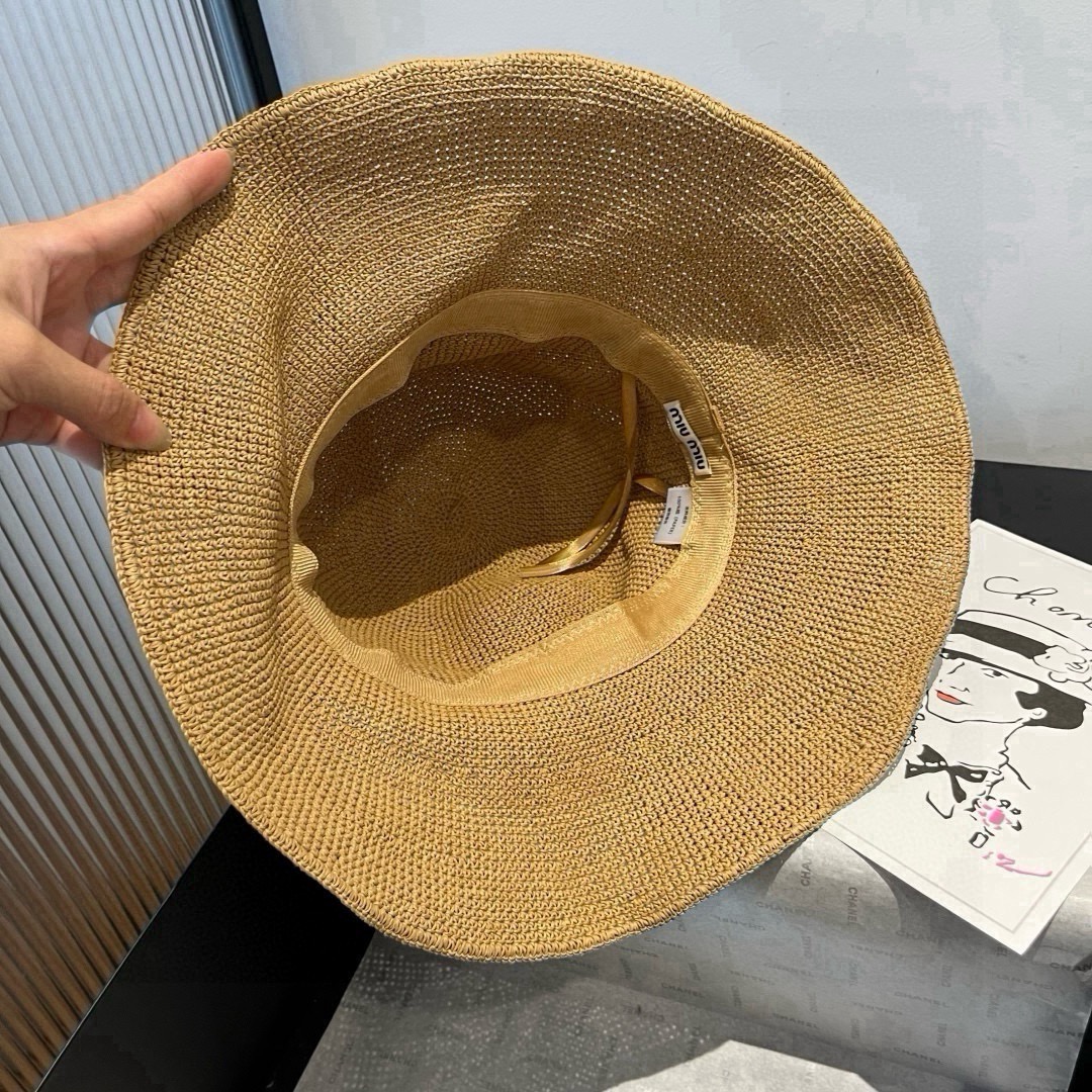 🆕

缪缪2025夏款折叠草帽，纯收工钩织，头围57cm，可折叠