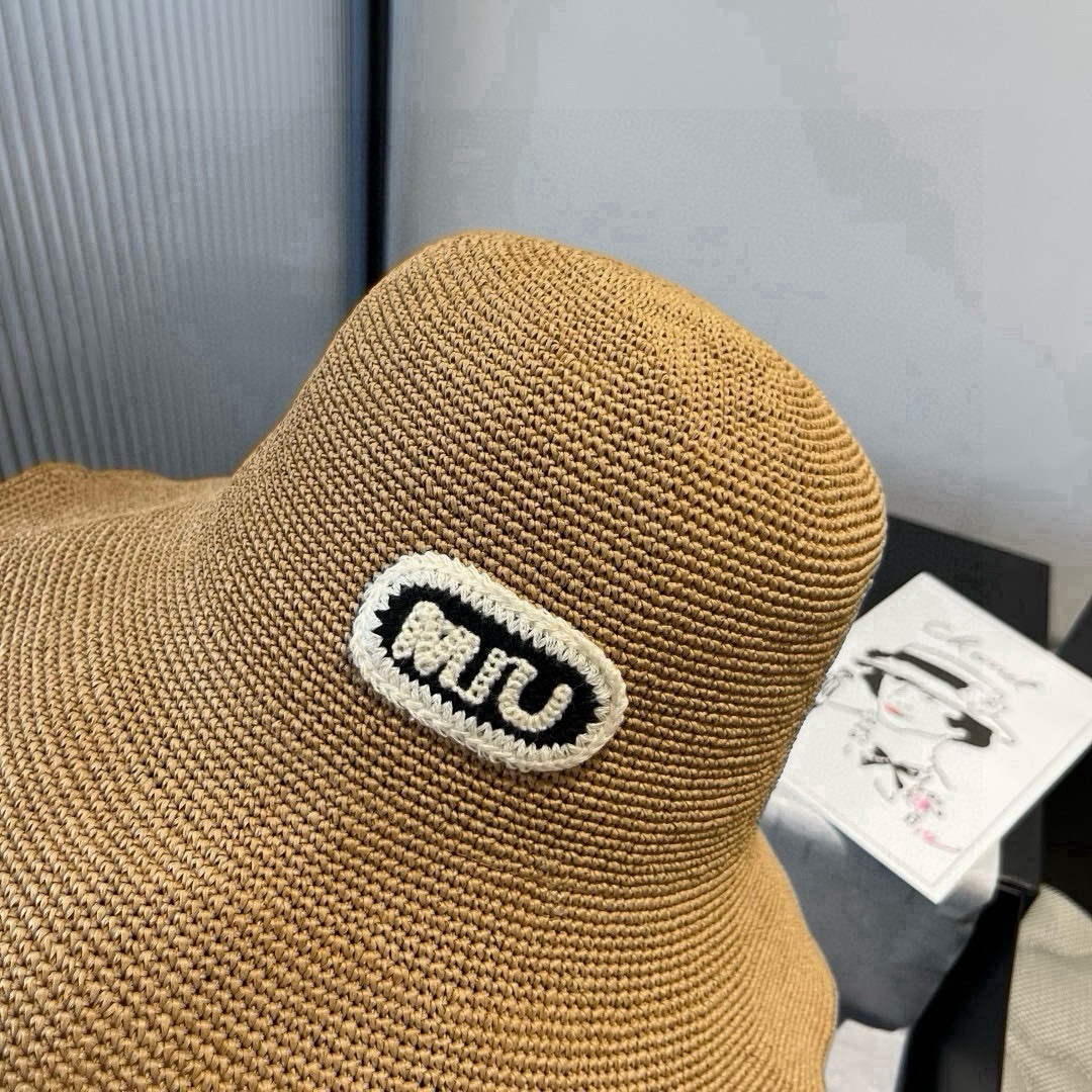 🆕

缪缪2025夏款折叠草帽，纯收工钩织，头围57cm，可折叠