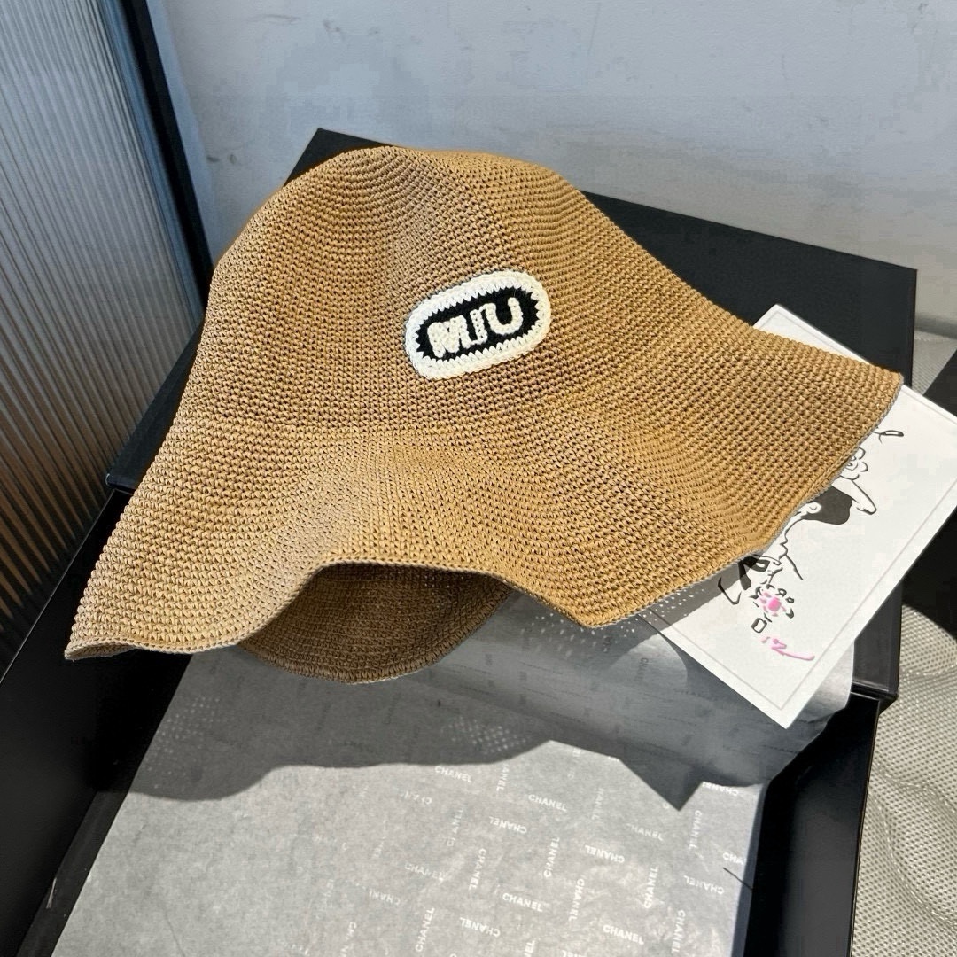 🆕

缪缪2025夏款折叠草帽，纯收工钩织，头围57cm，可折叠