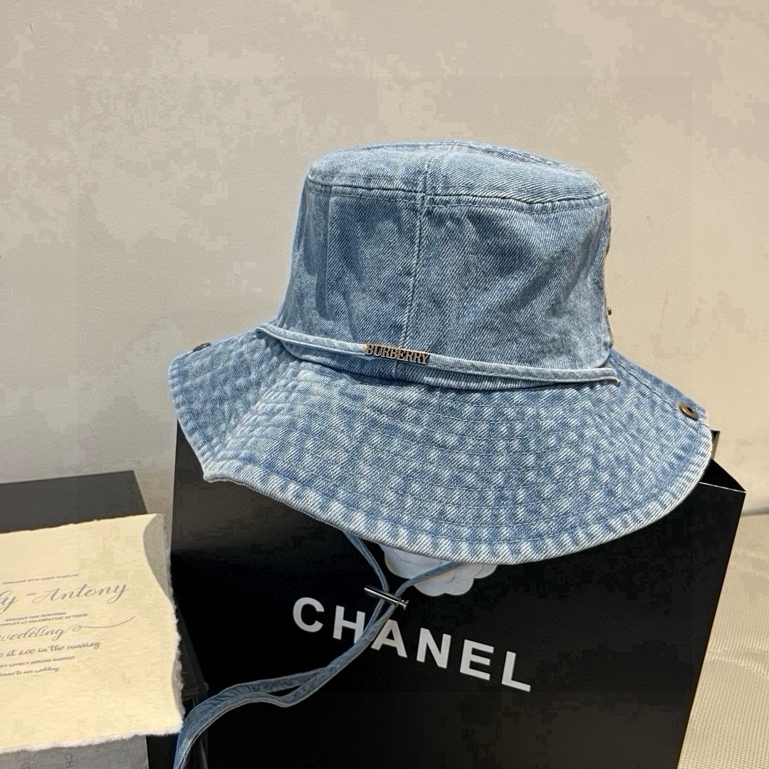 🆕

burberry巴宝莉新款牛仔渔夫帽，头围57cm