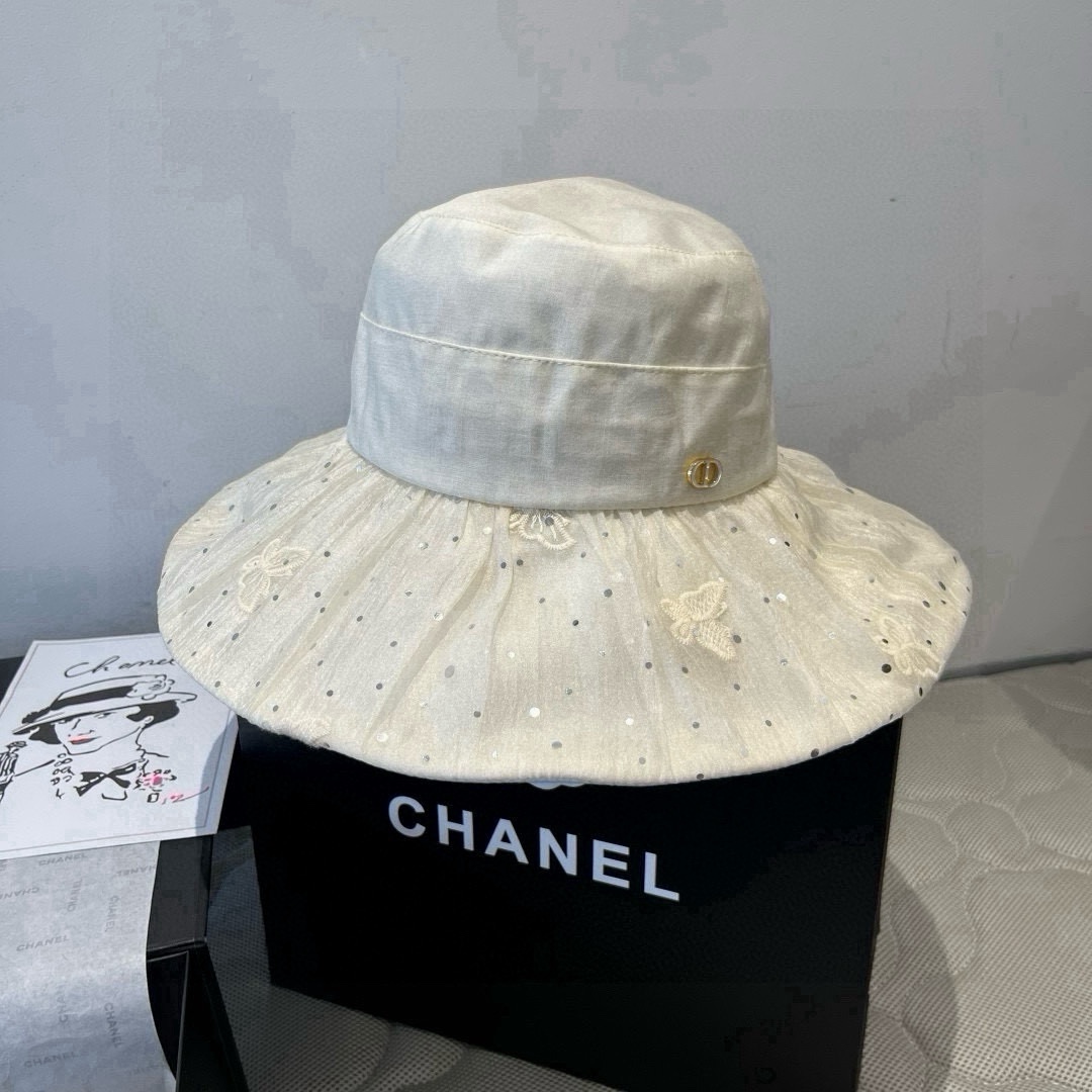 🆕

Dior迪奥新款遮阳渔夫帽，荷叶边遮阳帽，名媛风，头围57cm