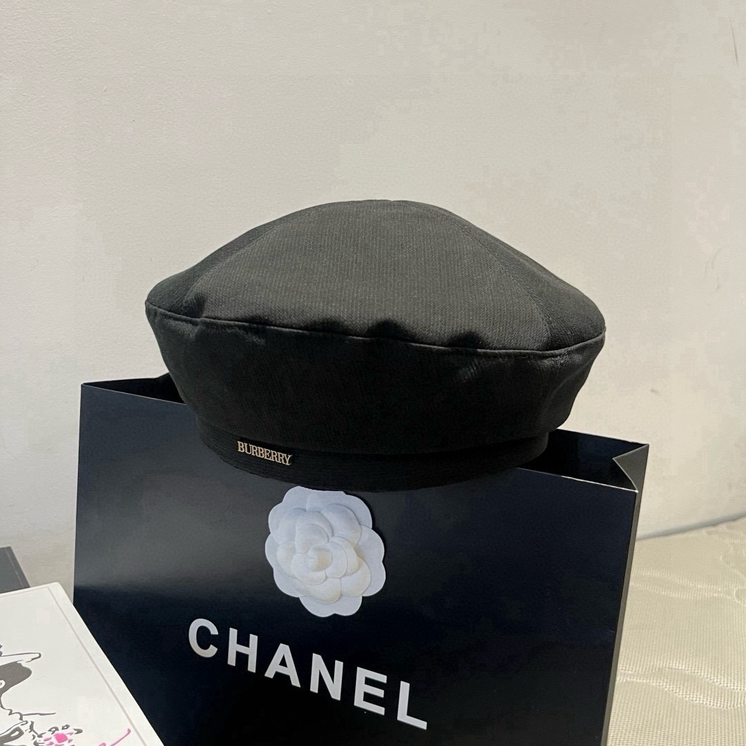 🆕

巴宝莉新款贝雷帽