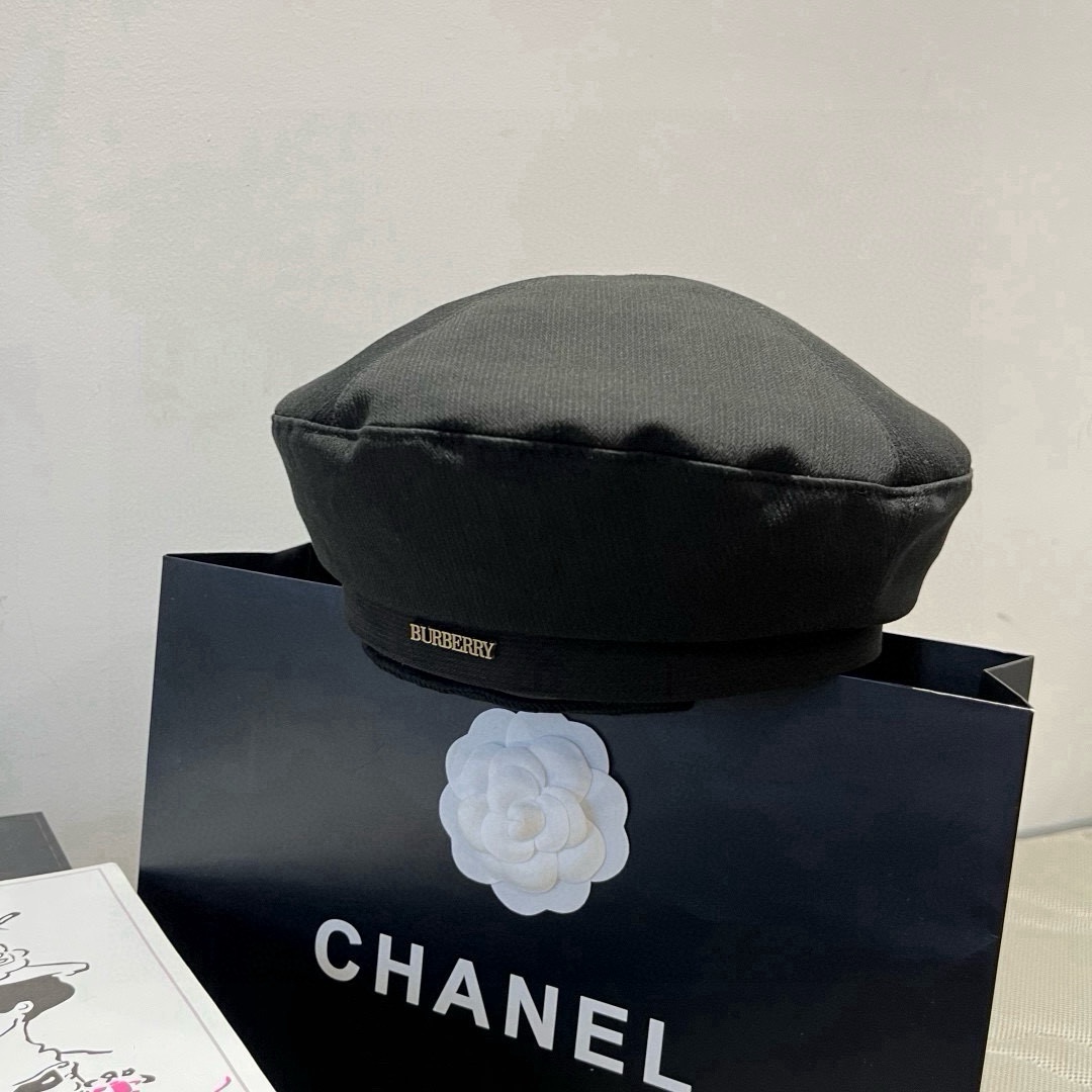 🆕

巴宝莉新款贝雷帽