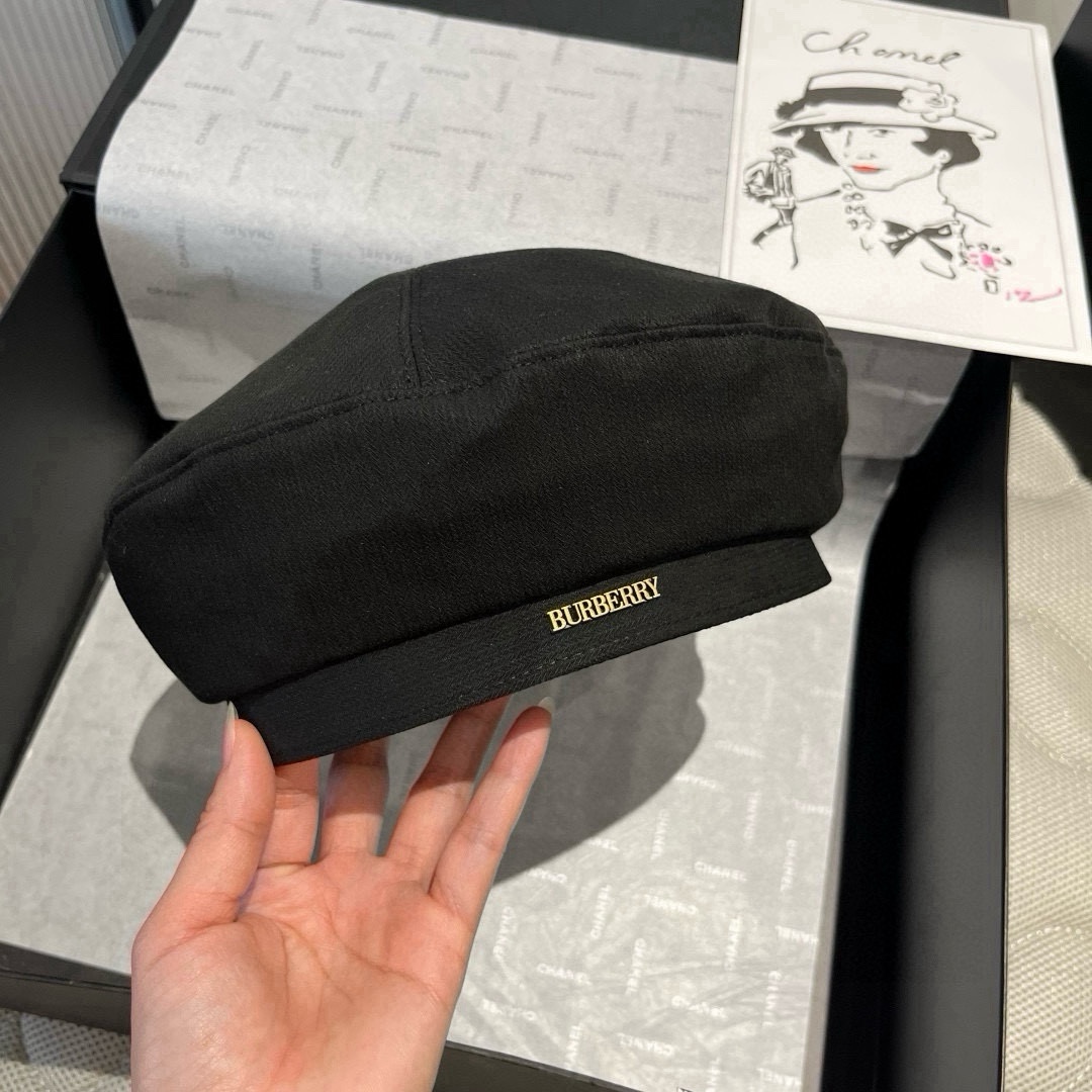 🆕

巴宝莉新款贝雷帽