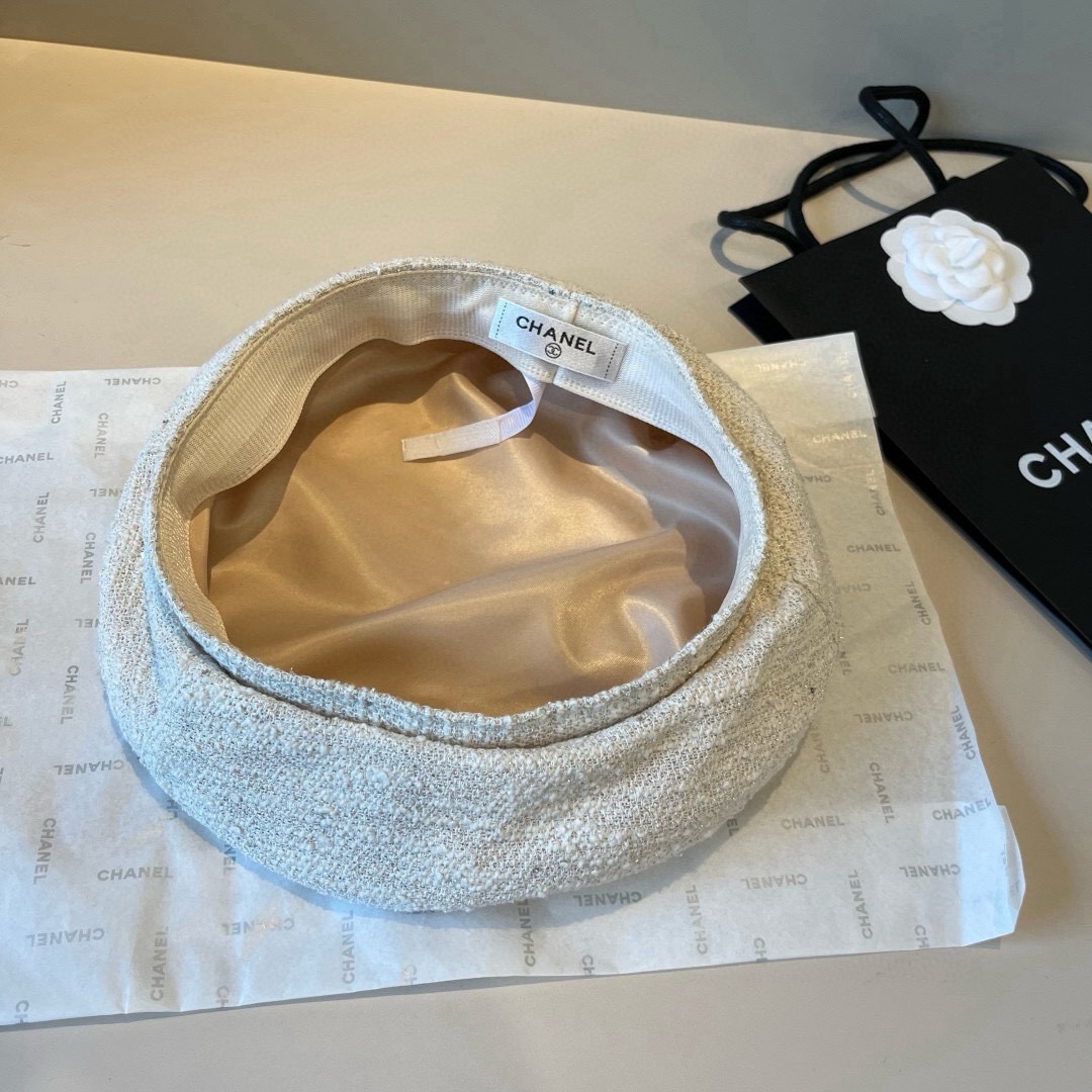 🆕

香奈儿新款鸭贝雷帽，头围57cm