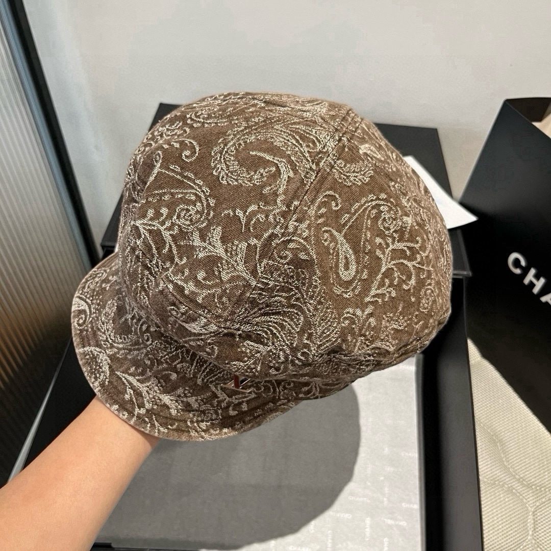 🆕

Lv新款鸭舌军帽，高级定制，头围57cm