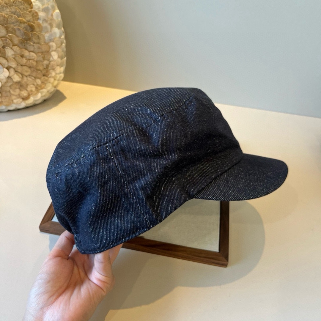 🆕

Lv新款鸭舌军帽，高级定制，头围57cm