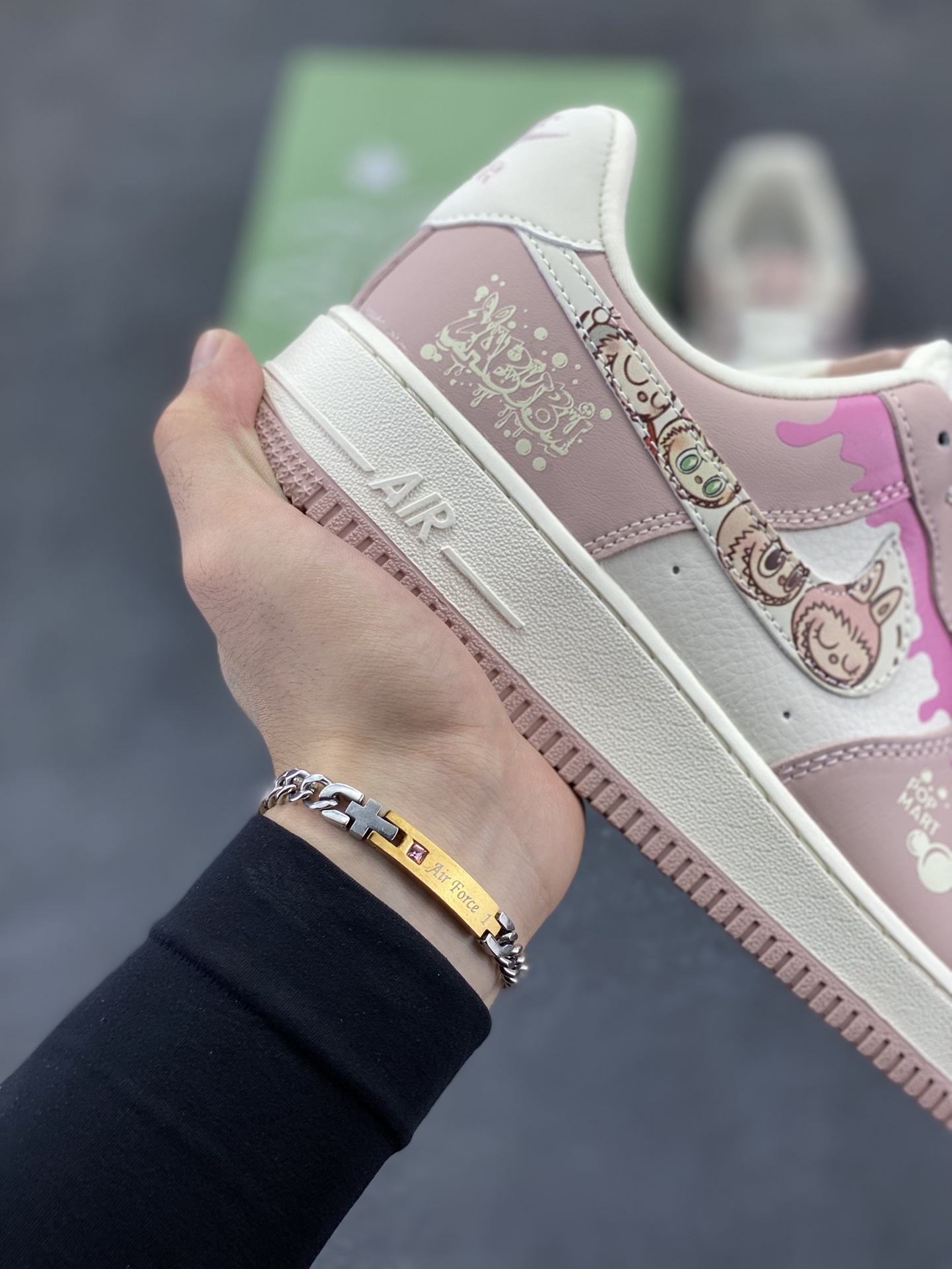 图片[6]-NIke Air Force 1 \’07 Low “米粉拉布布”空军一号 低帮 运动鞋 休闲鞋 折边针车 工艺难度大 原楦头原纸板 原装鞋盒 定制五金配件 内置全掌气垫 原厂鞋底 货号：KB1688-006 尺码：36 36.5 37.5 38 38.5 39 40 40.5 41 42 42.5 43 44 44.5 45-选品中心