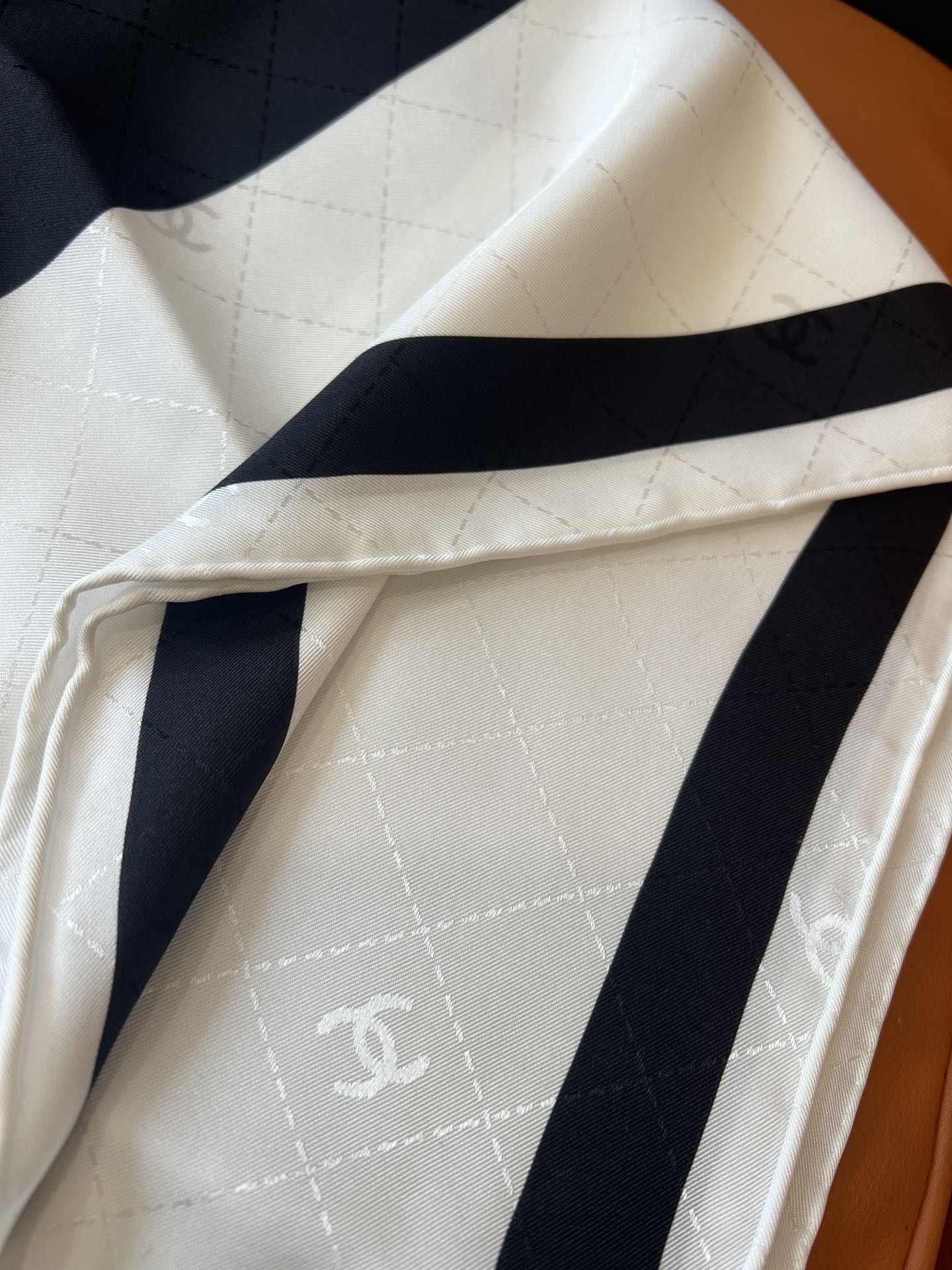 Chanel - Scarf