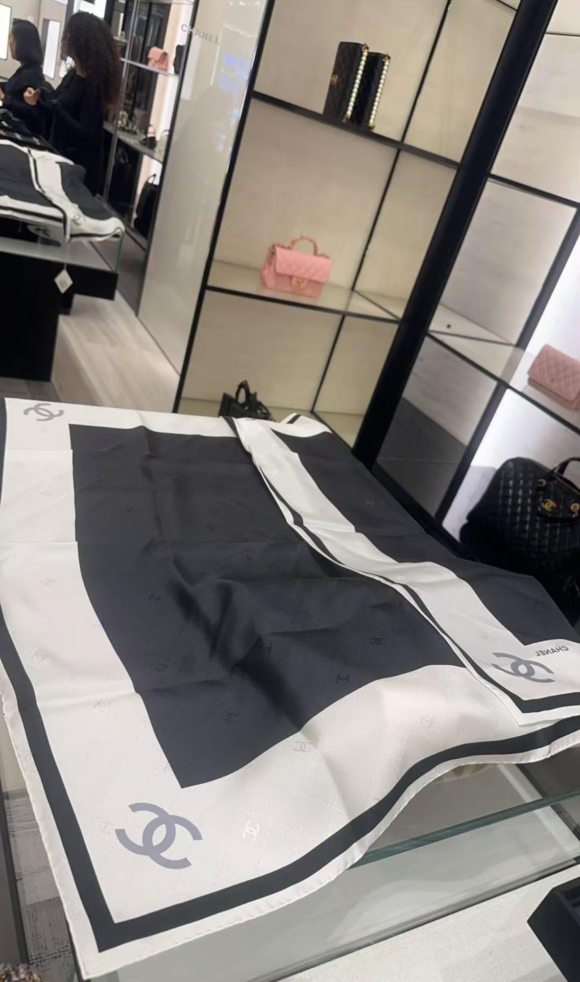 Chanel - Scarf