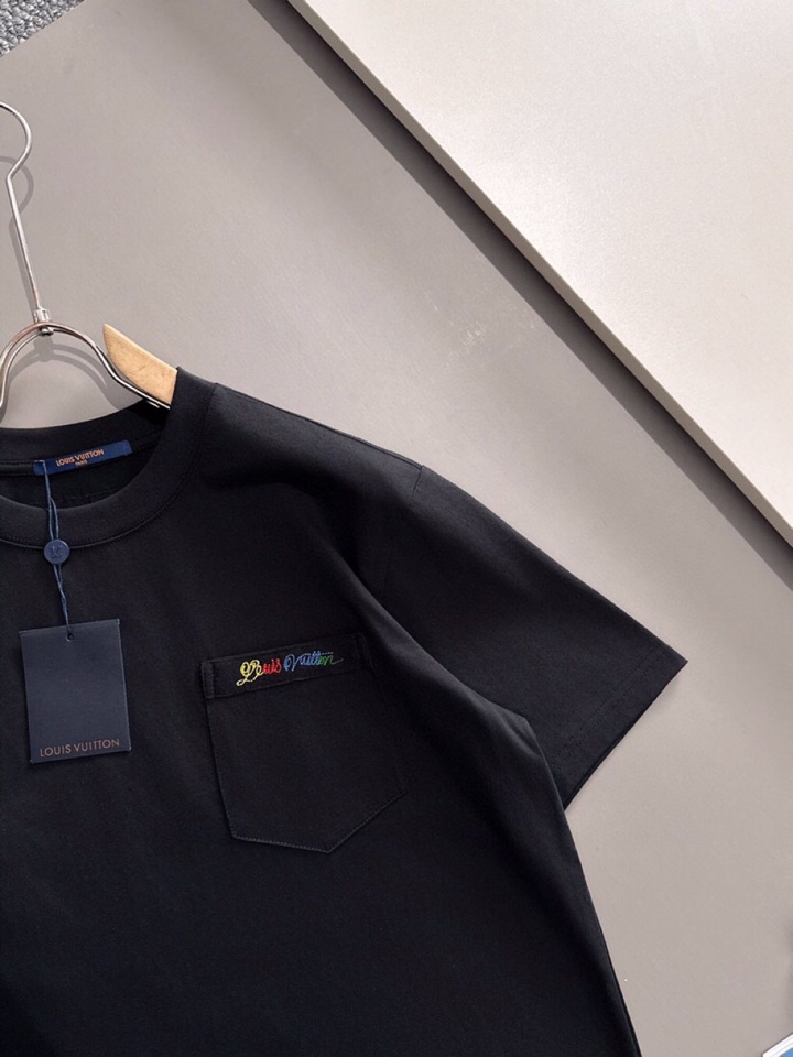 Louis Vuitton 路易威登 LV 驴牌25ss新款短袖圆领T恤，男女同款情侣款，定制260克