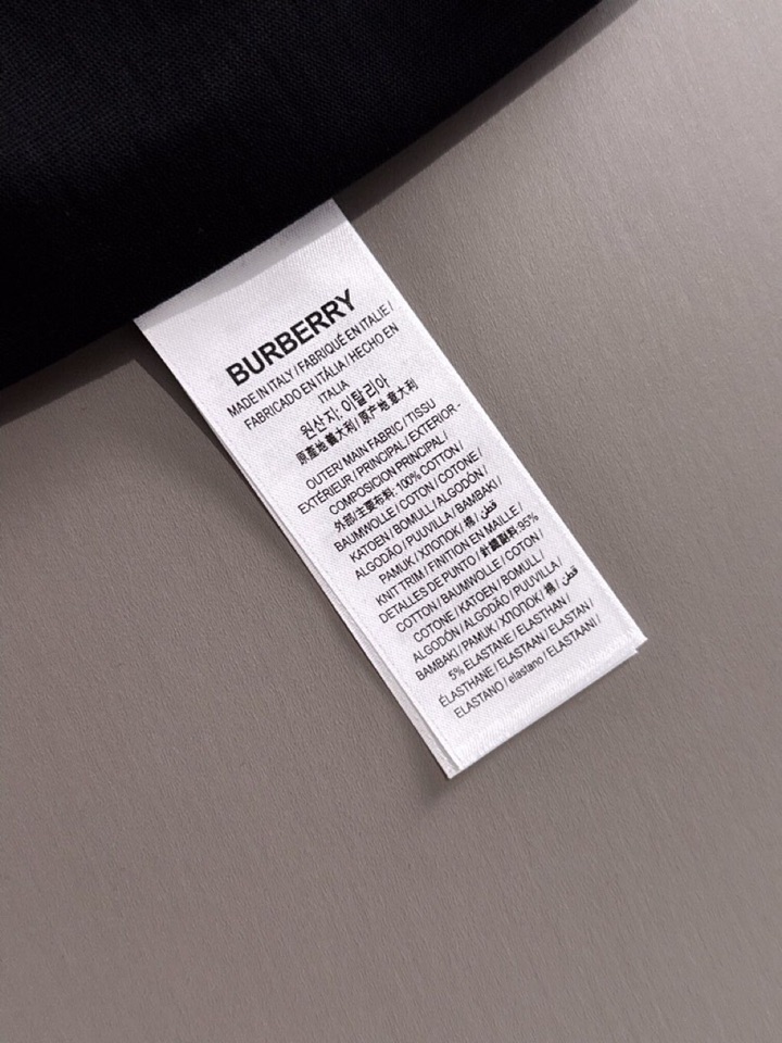  Burberry 巴宝莉25ss新款短袖圆领T恤，男女同款情侣款，定制260克100％双纱纯棉面料·定