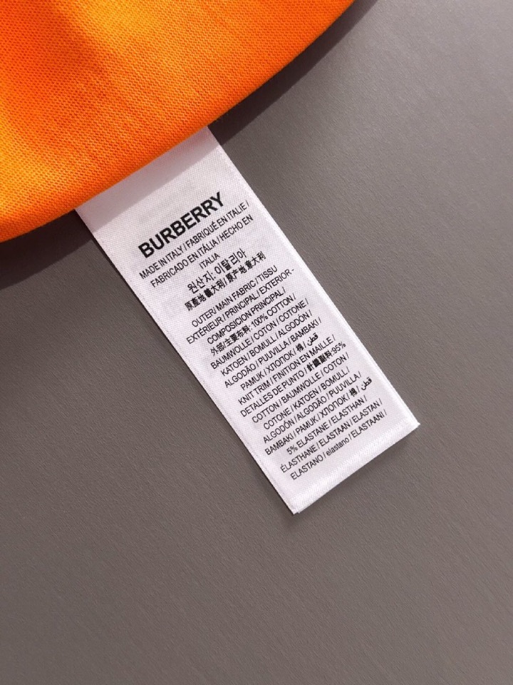  Burberry 巴宝莉25ss新款短袖圆领T恤，男女同款情侣款，定制260克100％双纱纯棉面料·定