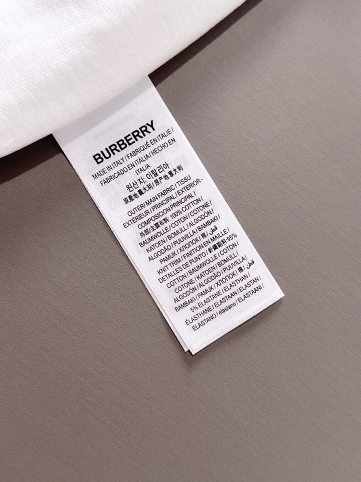  Burberry 巴宝莉25ss新款短袖圆领T恤，男女同款情侣款，定制260克100％双纱纯棉面料·定