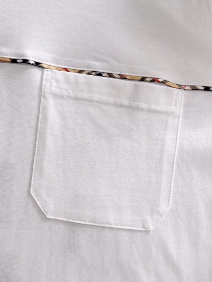  Burberry 巴宝莉25ss新款短袖圆领T恤，男女同款情侣款，定制260克100％双纱纯棉面料·定