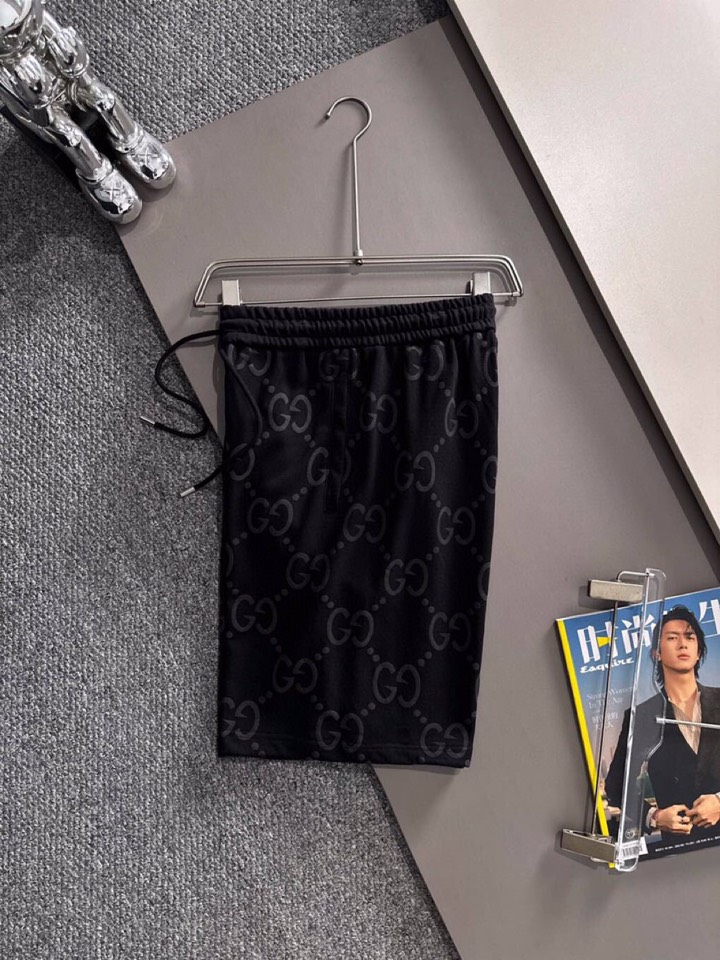  Gucci 古奇2025夏季最新品，同步有售，原单狠货，时尚休闲短裤，采用进口原版面料，顶级刺绣🪡工艺