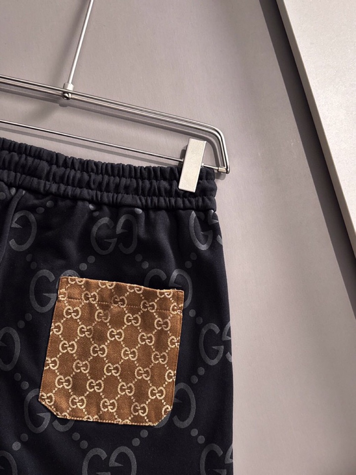  Gucci 古奇2025夏季最新品，同步有售，原单狠货，时尚休闲短裤，采用进口原版面料，顶级刺绣🪡工艺