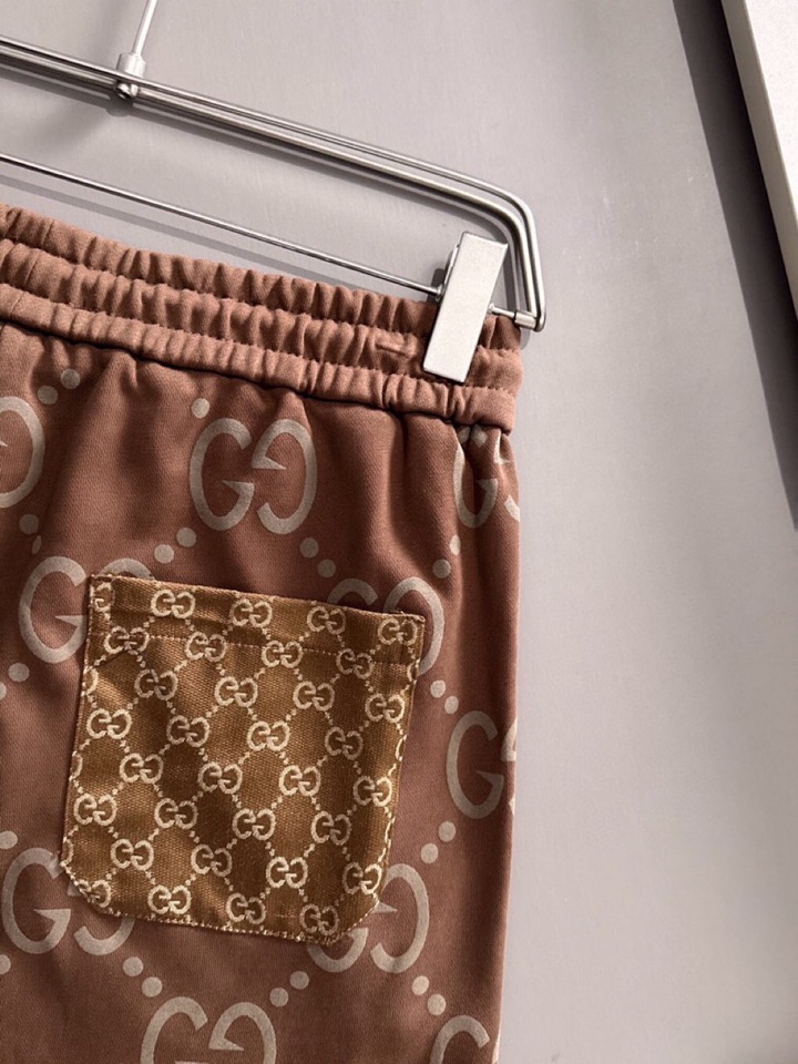  Gucci 古奇2025夏季最新品，同步有售，原单狠货，时尚休闲短裤，采用进口原版面料，顶级刺绣🪡工艺
