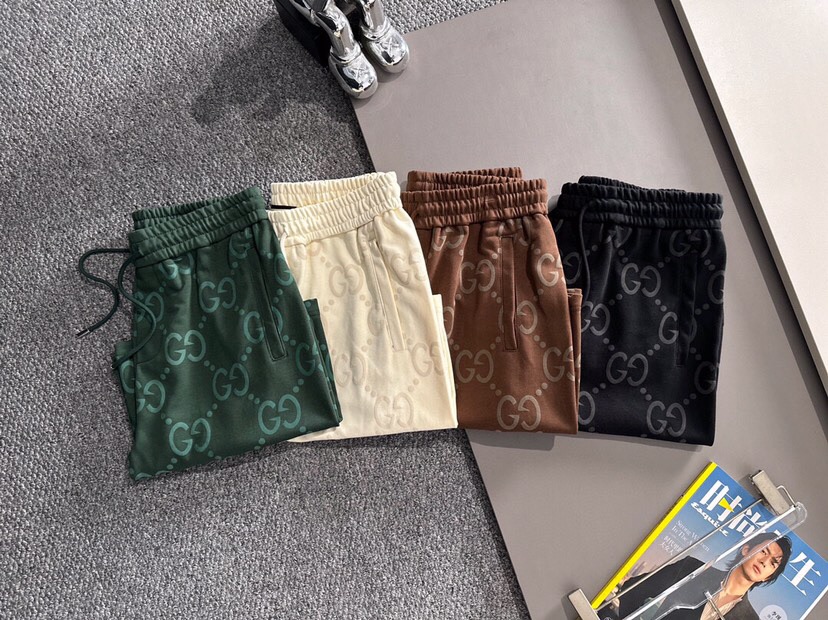  Gucci 古奇2025夏季最新品，同步有售，原单狠货，时尚休闲短裤，采用进口原版面料，顶级刺绣🪡工艺