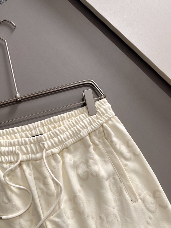  Gucci 古奇2025夏季最新品，同步有售，原单狠货，时尚休闲短裤，采用进口原版面料，顶级刺绣🪡工艺