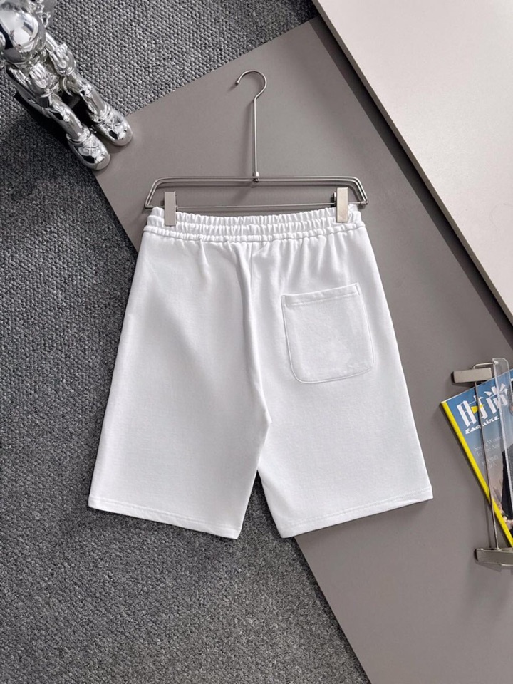  Prada 普拉达2025夏季最新品，同步有售，原单狠货，时尚休闲短裤，采用进口原版面料，顶级刺绣🪡工