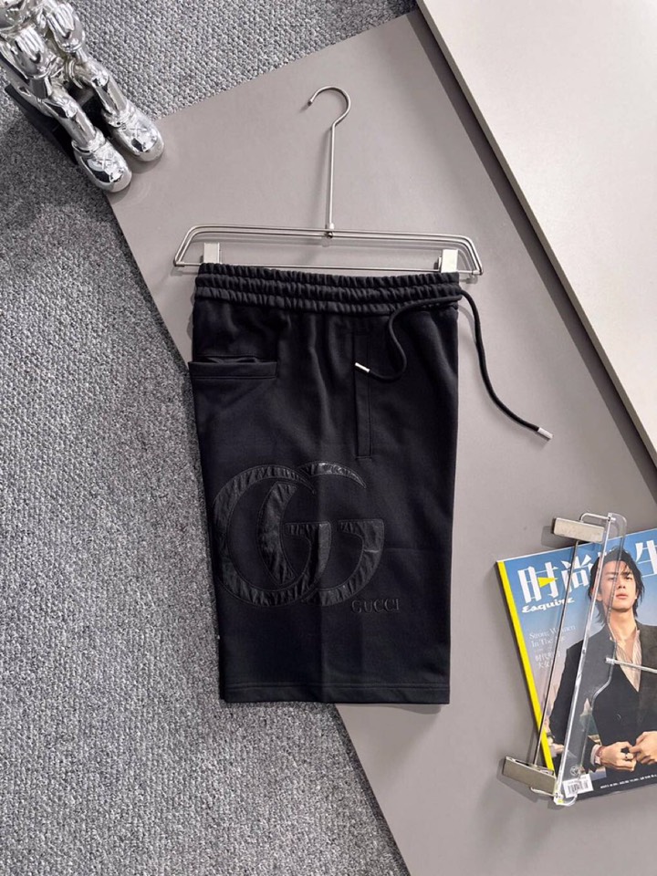  Gucci 古奇2025夏季最新品，同步有售，原单狠货，时尚休闲短裤，采用进口原版面料，顶级刺绣🪡工艺