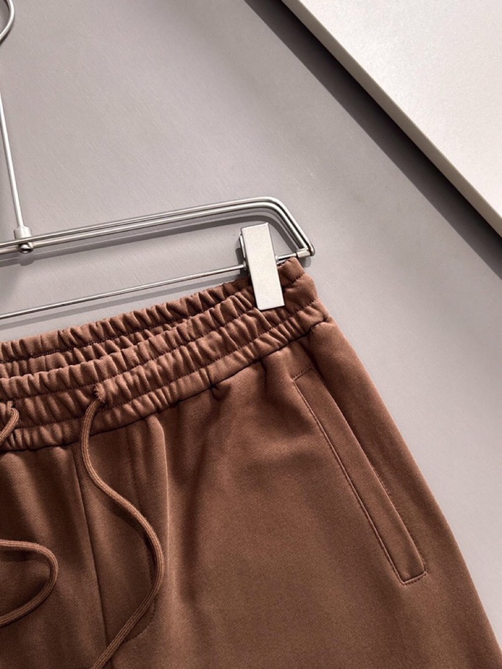  Gucci 古奇2025夏季最新品，同步有售，原单狠货，时尚休闲短裤，采用进口原版面料，顶级刺绣🪡工艺