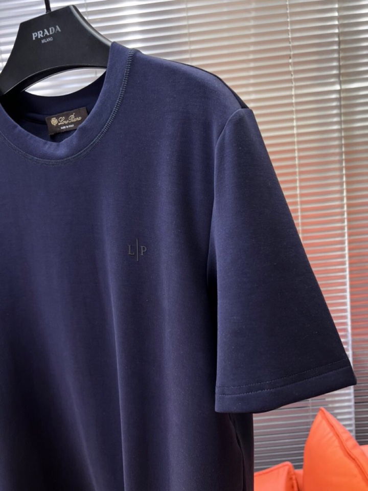  Loro Piana 诺悠翩雅lP🆕 新品时尚短袖圆领T恤，简约时尚老钱风单品设计，天丝棉+聚酯纤维面