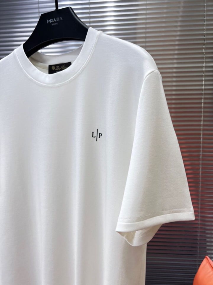  Loro Piana 诺悠翩雅lP🆕 新品时尚短袖圆领T恤，简约时尚老钱风单品设计，天丝棉+聚酯纤维面