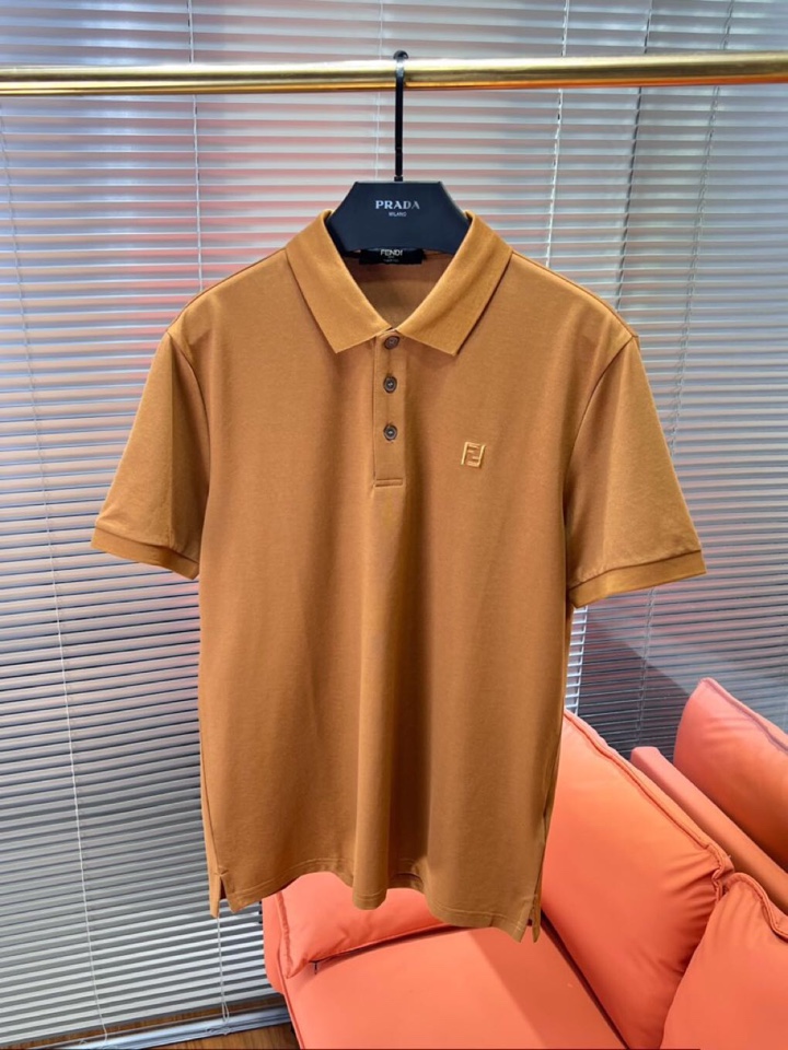  FENDI 芬迪25春夏新款男士撞色珠地网眼棉短袖翻领T恤Polo衫，原版珠地棉面料，可商务可休闲！2