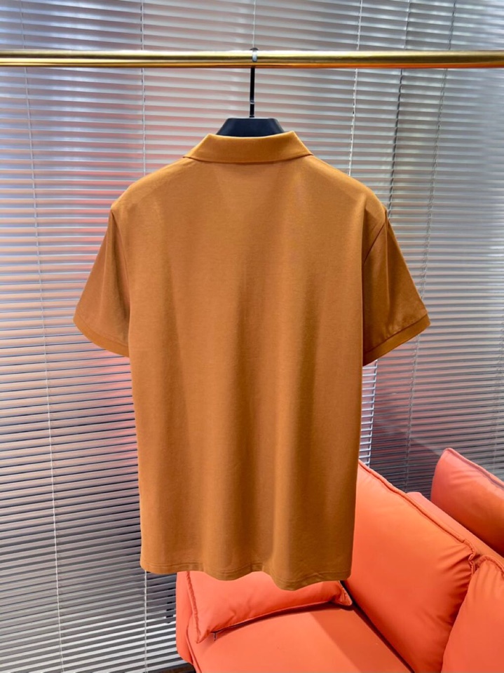  FENDI 芬迪25春夏新款男士撞色珠地网眼棉短袖翻领T恤Polo衫，原版珠地棉面料，可商务可休闲！2