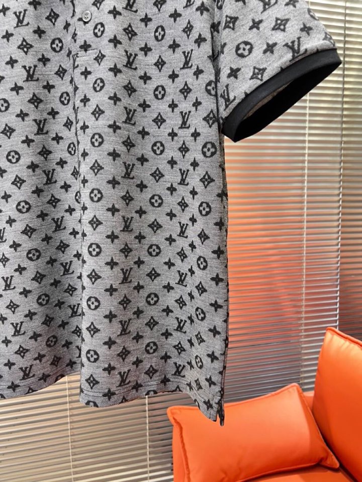  Louis Vuitton 路易威登LV 驴牌2025春夏最新款男女同款情侣款翻领套装，定制老花log