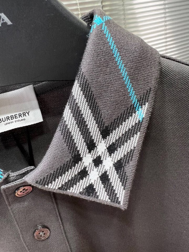  Burberry 巴宝莉25春夏新款男士撞色珠地网眼棉短袖翻领T恤Polo衫，原版珠地棉面料，可商务可