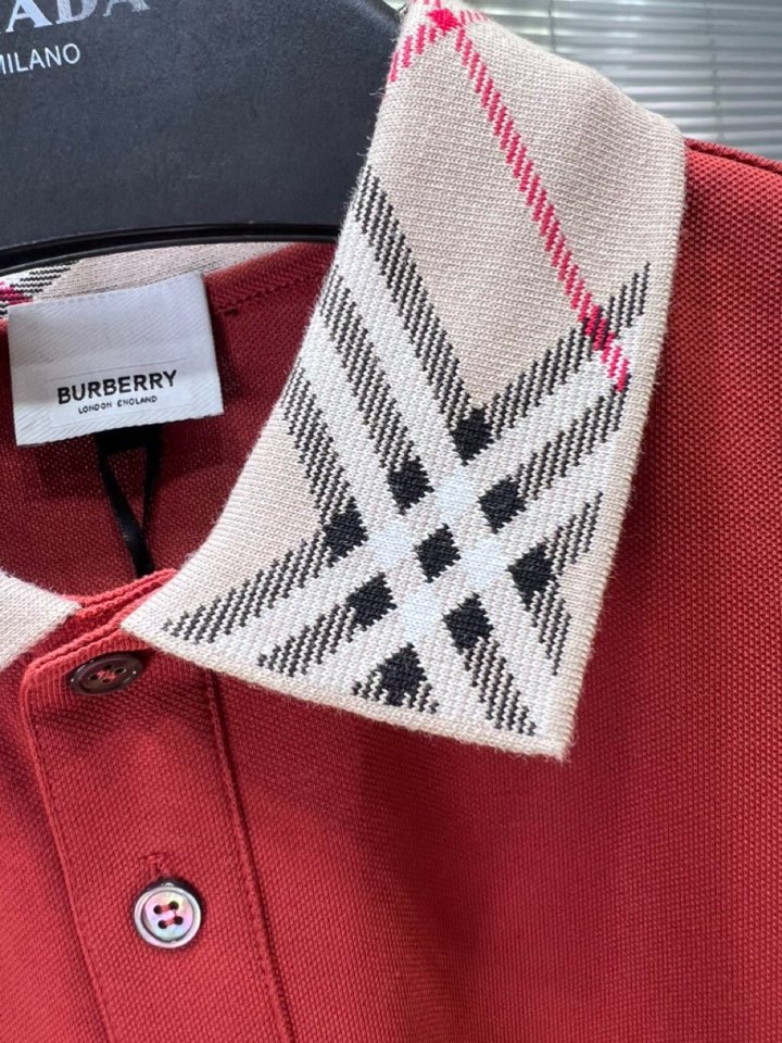  Burberry 巴宝莉25春夏新款男士撞色珠地网眼棉短袖翻领T恤Polo衫，原版珠地棉面料，可商务可
