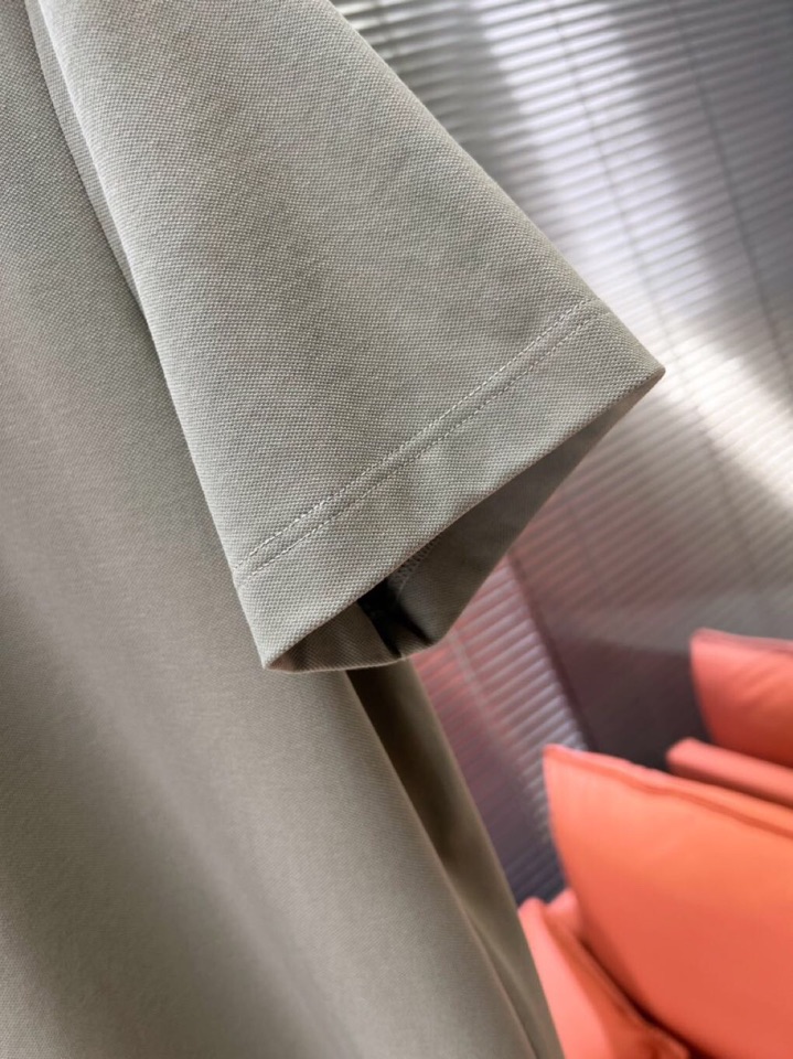  Burberry 巴宝莉25春夏新款男士撞色珠地网眼棉短袖翻领T恤Polo衫，原版珠地棉面料，可商务可