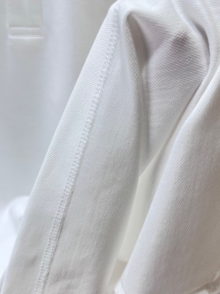  Burberry 巴宝莉25春夏新款男士撞色珠地网眼棉短袖翻领T恤Polo衫，原版珠地棉面料，可商务可