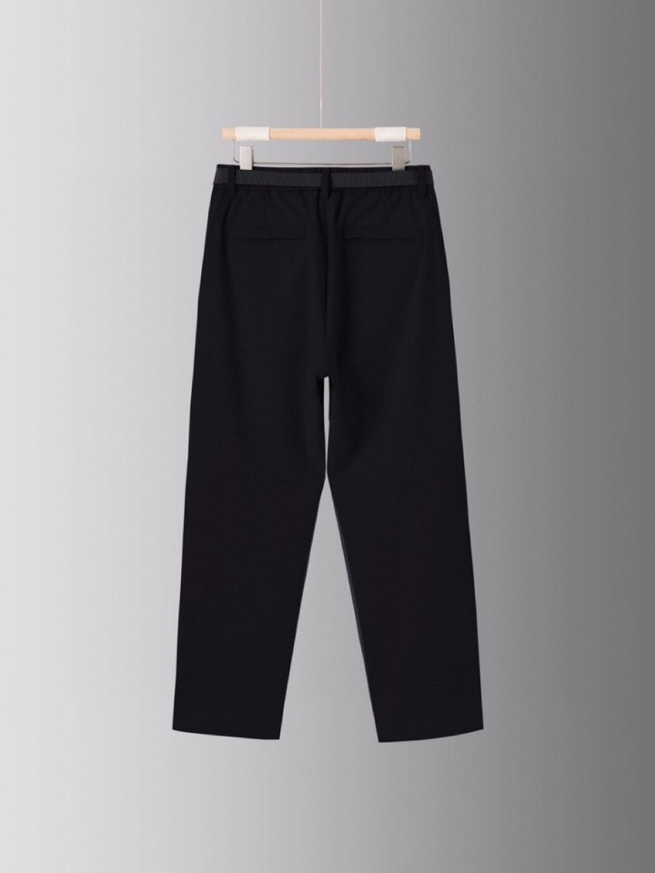  (Arcteryx）始祖鸟2025秋冬一条通勤休闲裤，轻户外与城市机能风融为一体的裤子。甄选用日本东丽