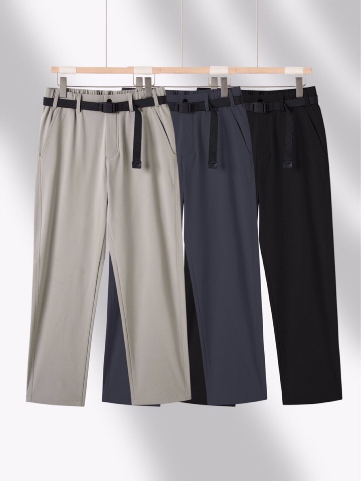  (Arcteryx）始祖鸟2025秋冬一条通勤休闲裤，轻户外与城市机能风融为一体的裤子。甄选用日本东丽