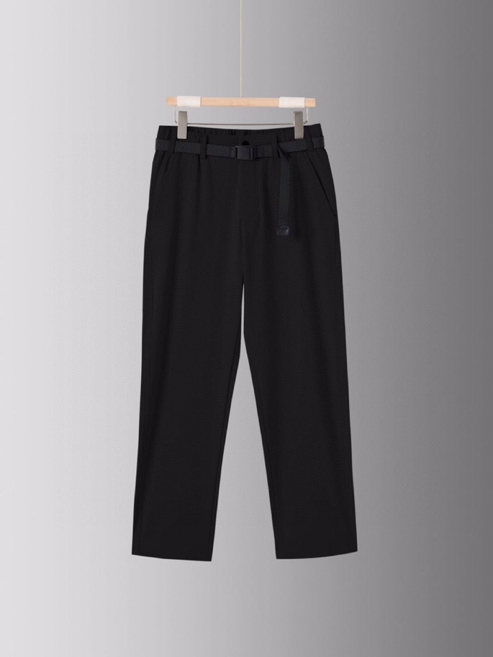  (Arcteryx）始祖鸟2025秋冬一条通勤休闲裤，轻户外与城市机能风融为一体的裤子。甄选用日本东丽