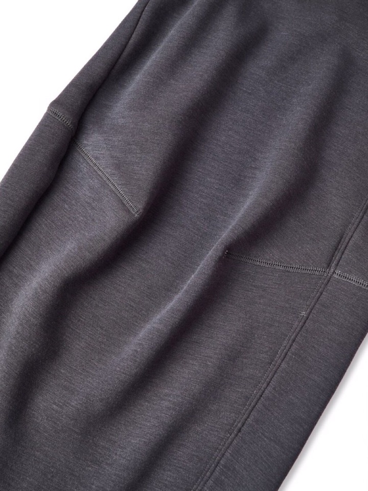  (Arcteryx）始祖鸟2025秋冬街头松弛的日系风休闲裤，注意细节与上身效果，以设计感与细节控吸引