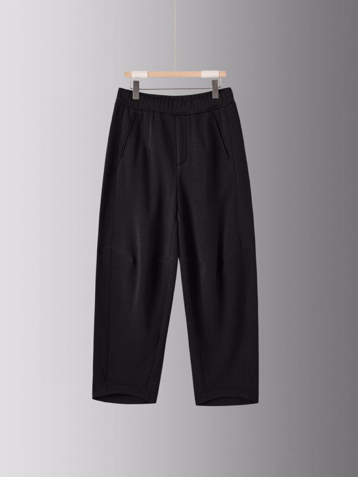  (Arcteryx）始祖鸟2025秋冬街头松弛的日系风休闲裤，注意细节与上身效果，以设计感与细节控吸引