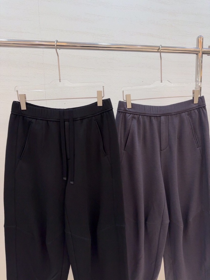  (Arcteryx）始祖鸟2025秋冬STUDIOUS TOKYO日本潮买店。街头松弛的日系风休闲裤，