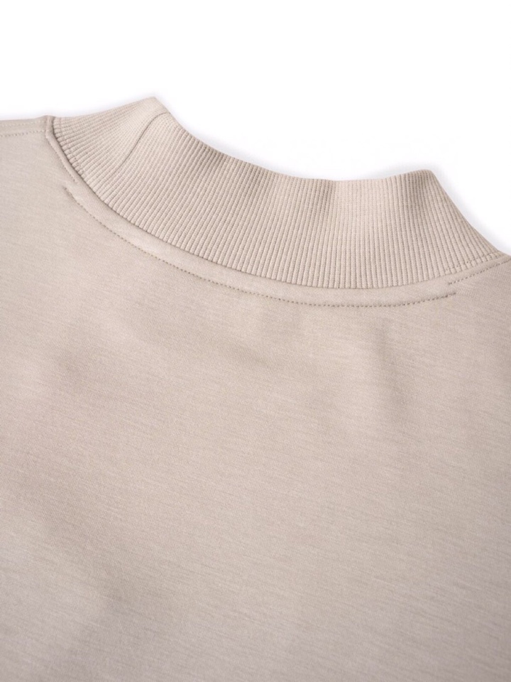  (Arcteryx）始祖鸟2025秋冬STUDIOUS TOKYO日本潮买店小立领卫衣。中性风高领设计