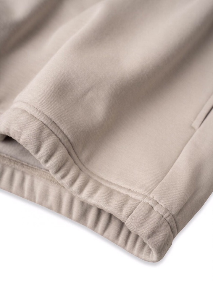  (Arcteryx）始祖鸟2025秋冬STUDIOUS TOKYO日本潮买店小立领卫衣。中性风高领设计