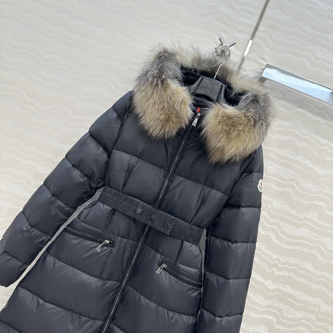 高端原单品质！Mo经典必入爆款BOEDIC连帽羽绒服！认准我家版本，定制进口芬兰超大狐狸🦊毛毛大毛领可拆