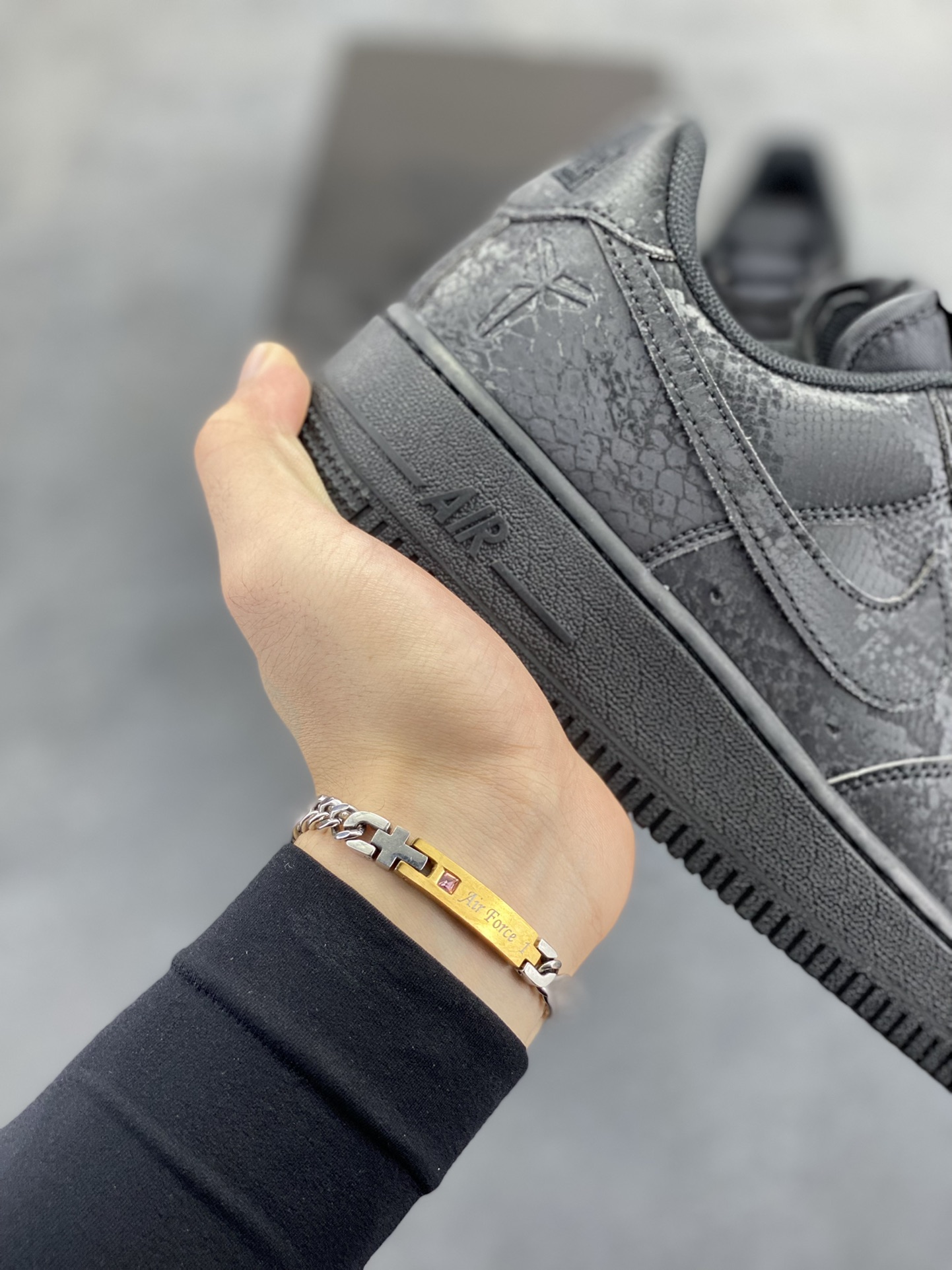 图片[6]-Nike Air Force 1 Low “Kobe Bryant”黑蛇纹科比限定 空军一号低帮休闲板鞋 原楦头原纸板 打造纯正空军版型#专注外贸渠道 全掌内置蜂窝气垫 #原盒配件 原厂中底钢印、拉帮完美 货号：IB0018-800 尺码：36 36.5 37.5 38 38.5 39 40 40.5 41 42 42.5 43 44 44.5 45-选品中心