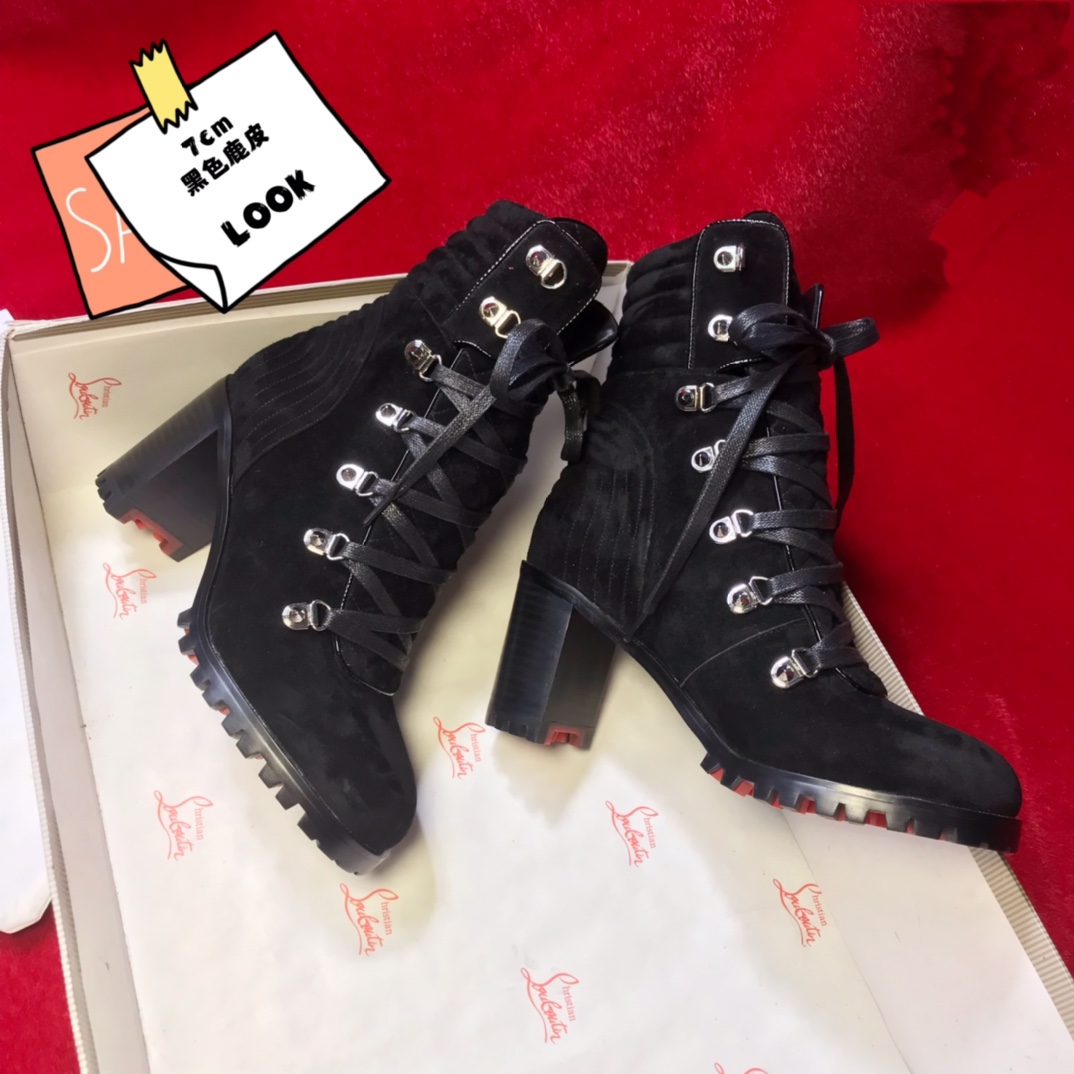 NO:337565,High-end customized autumn and winter boot series!  Rubber two-color large sole, two-color celestial skin, counter color, H7Cm, size 35-42, standard European size rose][Rose] Black Sheep Skin 382-5. Official website synchronized Martin boots Reference:382-5 Color:.black Material:veau velours Lining:goat leather Heel height:7Cm Sole:rubber sole Size:EU 34-42 (US 4-11):,,boots,sheep19860909高端订制 秋冬靴系列！ 橡胶双色大底,双色天皮,专柜色 ,H7Cm,尺码35-42码丶.标准欧码 玫瑰][玫瑰] 黑羊猄皮382－5.官网同步马丁靴 Reference:382-5 Color:.black Material:veau velours Lining:goat leather Heel heigh:7Cm Sole:rubber sole Size:EU 34－42（US 4一11) :,,boots,sheep,Women's Shoes