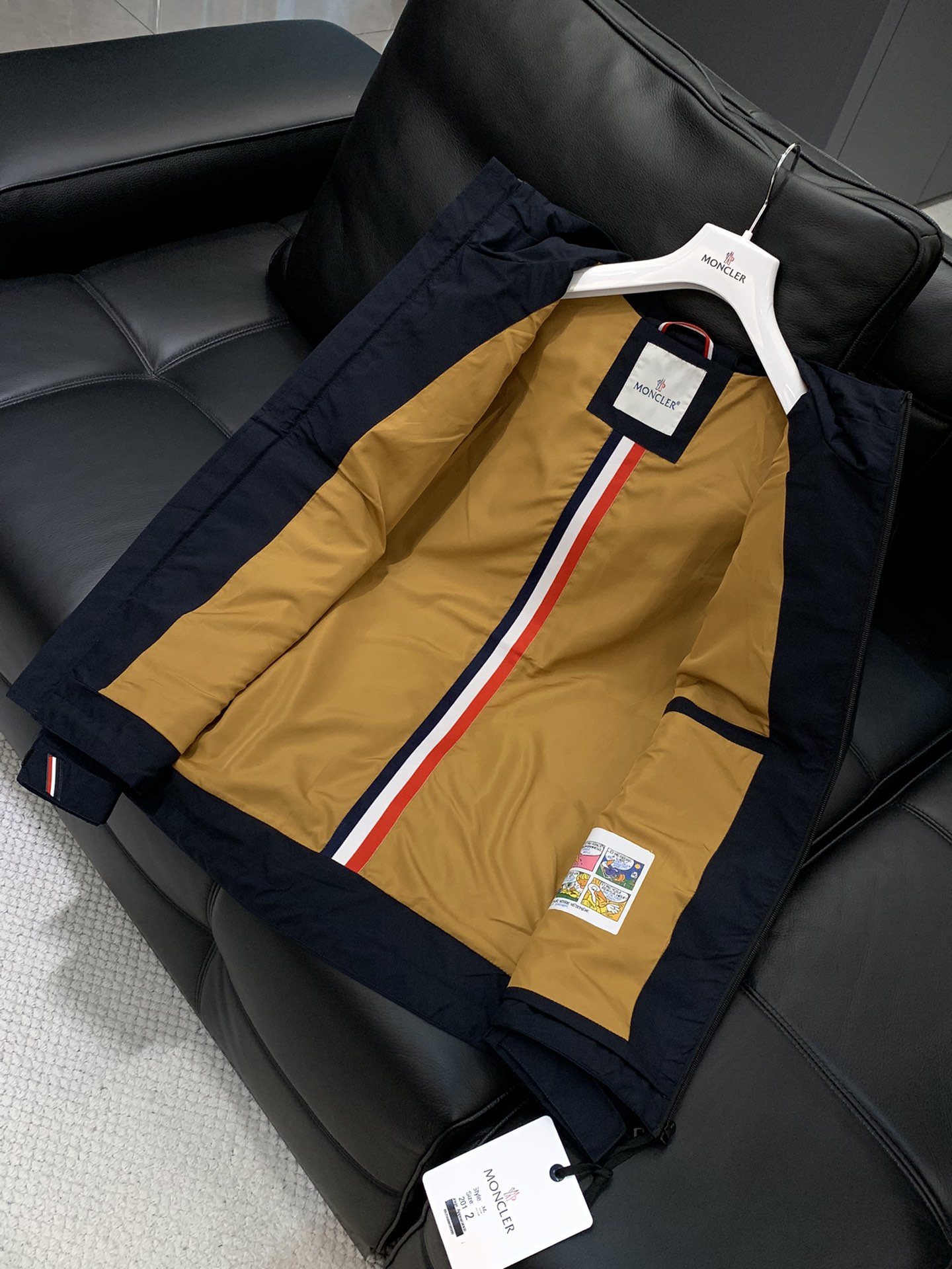 Moncler Women's Fashionable Hooded Lightweight Jacket - Stylish & Comfortable 24 i1756024892 2700 7