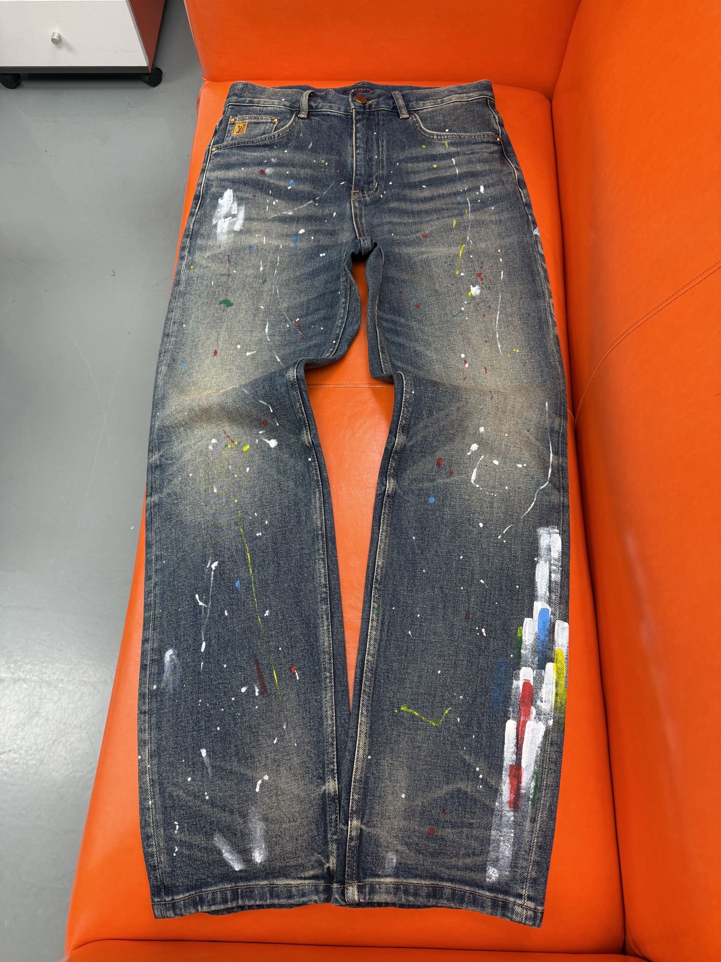 独特1+爆款，手工自绘直筒裤🔥创新新款🔥 创新新款🔥 创新新款上市现货🔥年🔥最新原单直筒裤，超级定制，重